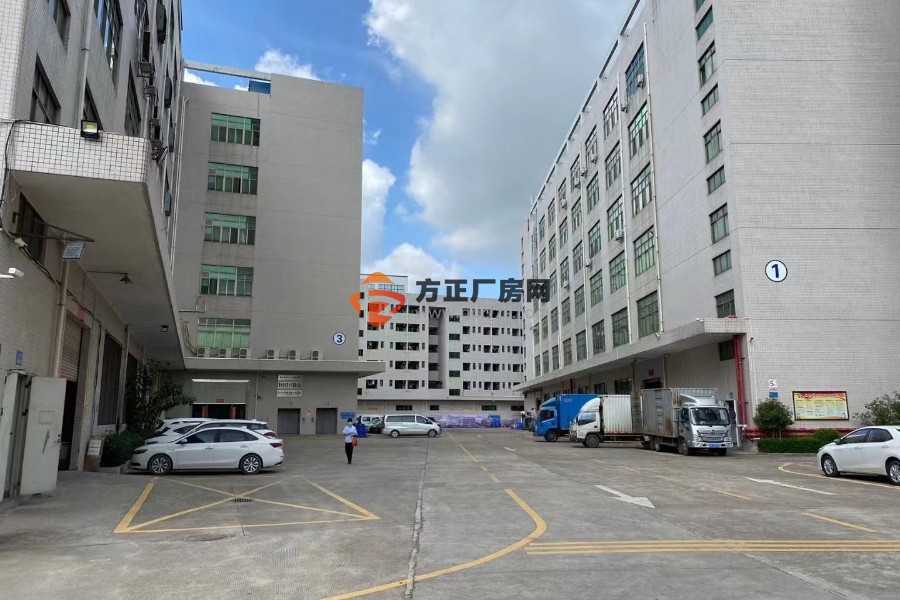 原房东无尘车间 3 楼 2500 平方万级无尘无转让费