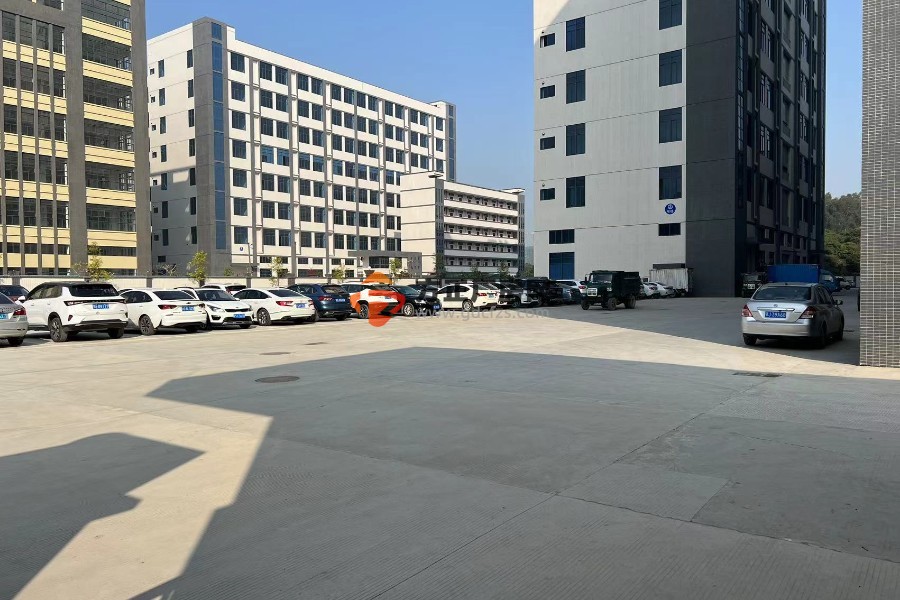 大岭山大塘工业区1 楼1600平2 楼1600平3 楼4000平，
