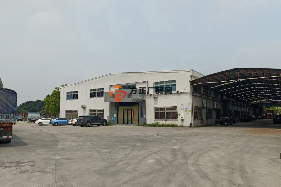 横沥单层砖墙到顶厂房两栋滴水8米带现成行车7台