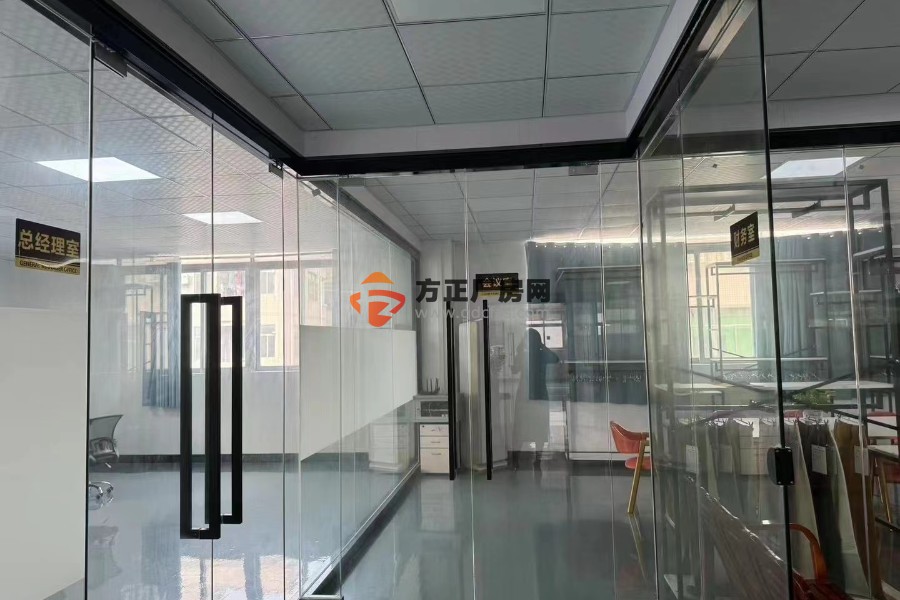 黄埔标准厂房楼上现成装修办公室出租