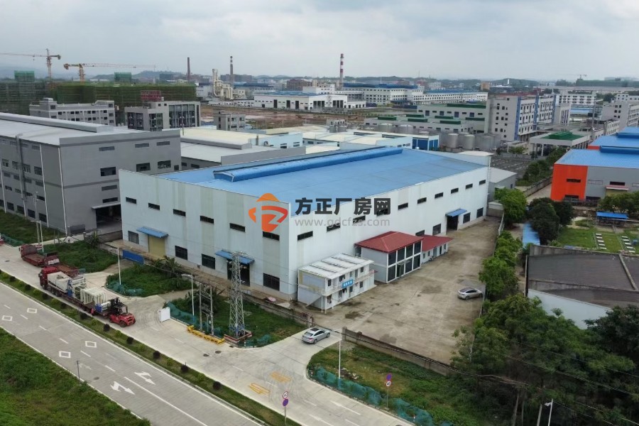 高明工业区独门独院红本标准钢构单一层厂房车间面积4300㎡牛角8米可装30T行车出租