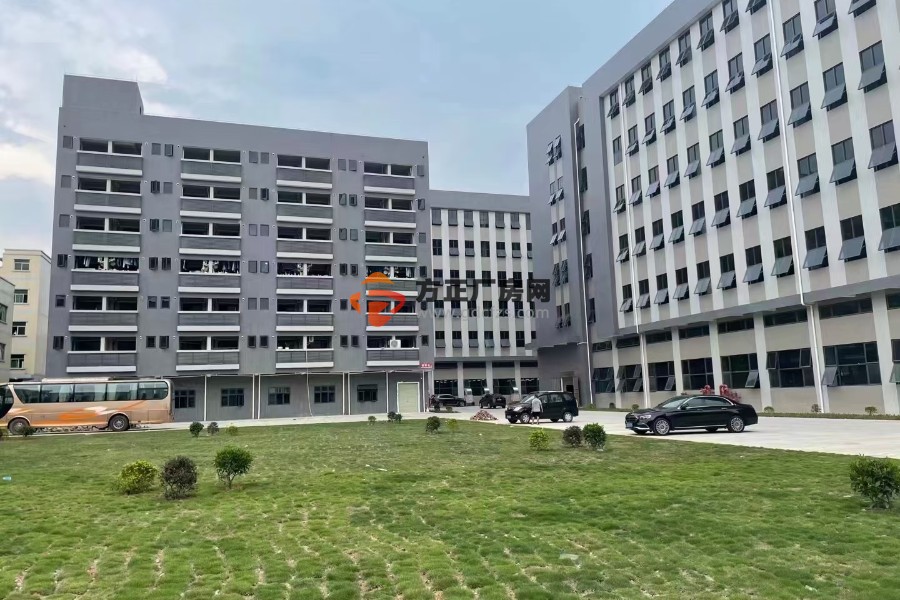 清溪三中高速路口新出花园式厂房一楼