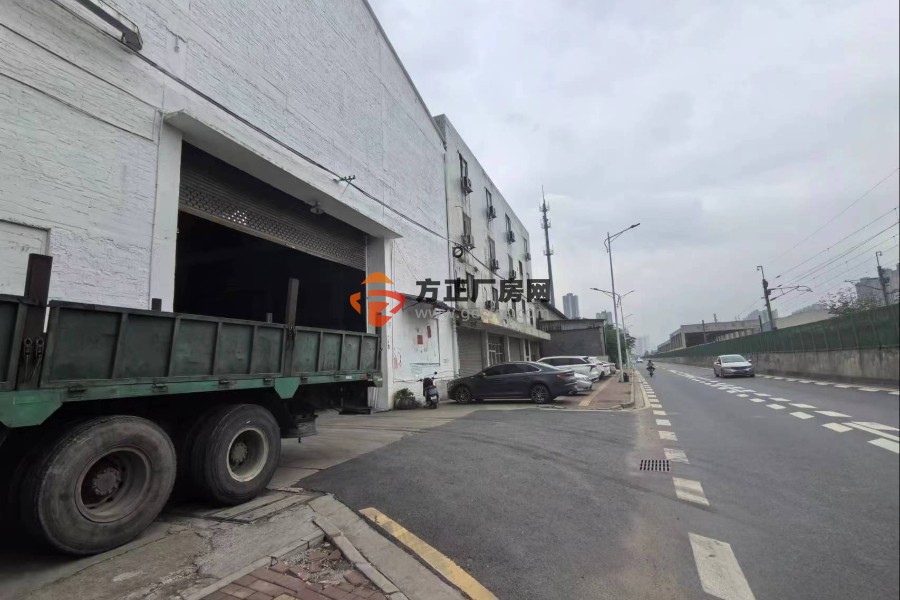 乐从镇钢材市场附近2700方厂房分两仓仓库出租