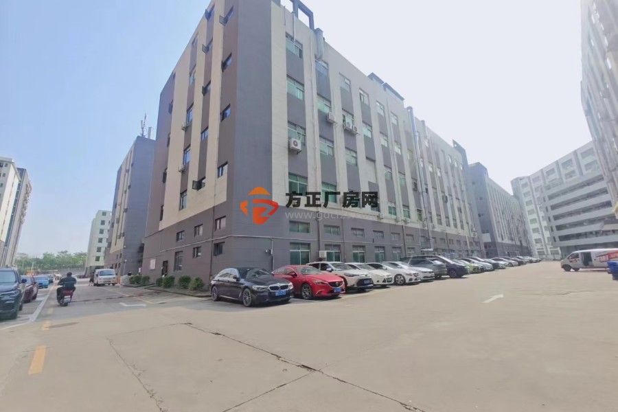 福永会展中心旁 地铁站附近楼上1500平米精装修厂房不要转让费