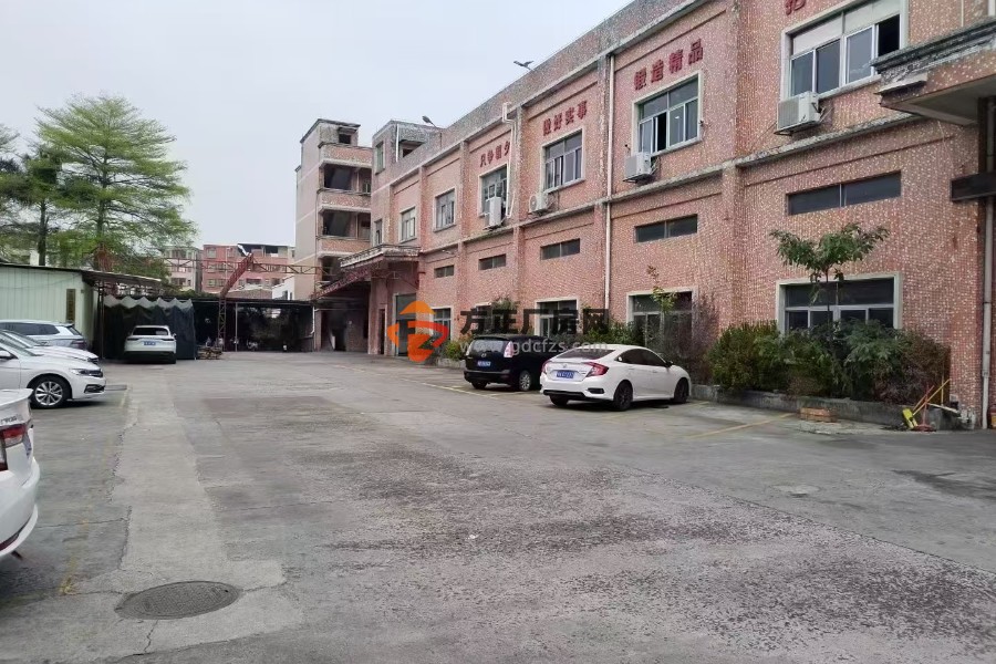 塘厦石鼓原房东一楼厂房出租总面积3300平方一楼厂房2100平方带现成行车