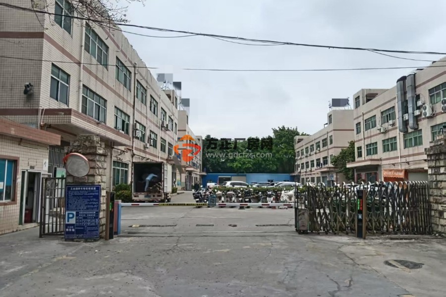 塘厦138工业区楼上1300平方厂房带装修