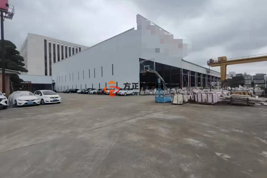 大坪高速出口7000平方钢构厂房滴水13米高