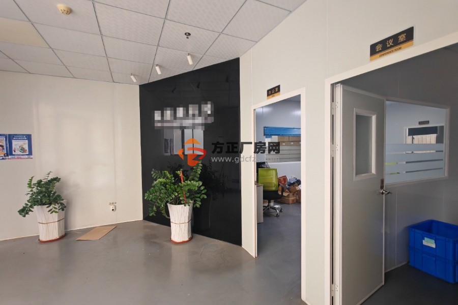 清湖头标准一楼1450平方现成装修办公室水电齐全带无尘车间现成行车