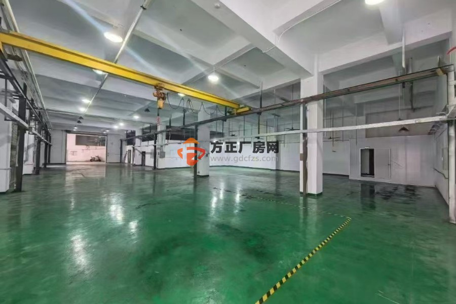 东坑镇新出标准厂房带现成航吊一楼1100平方